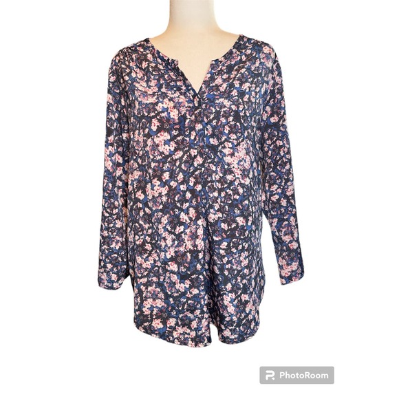 Paradigma Tops - Paradigma floral top